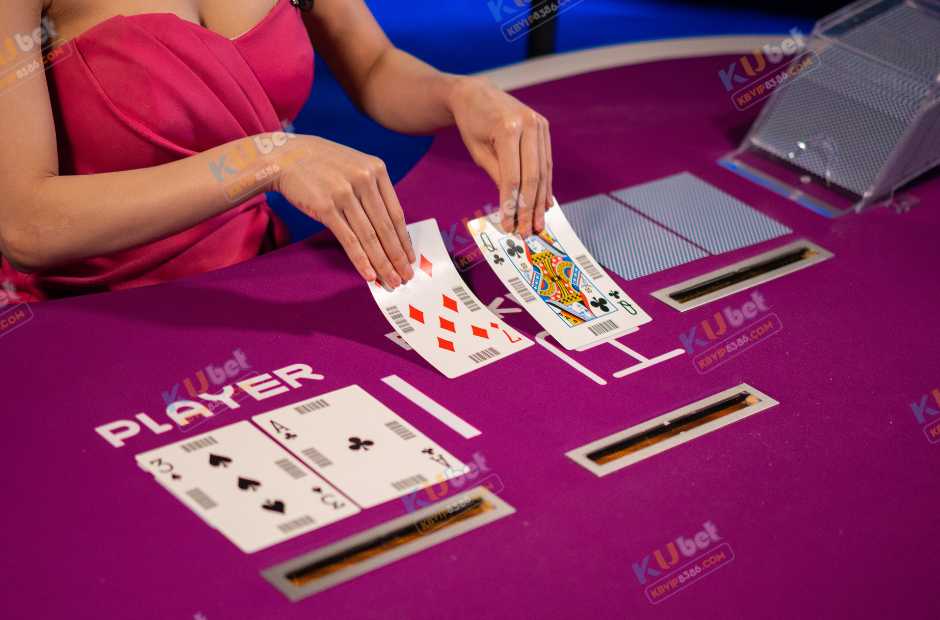 Game bài Baccarat là gì?